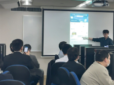 講演中の様子2