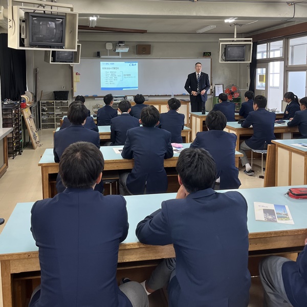 キャリアアップ講座を受けている様子
