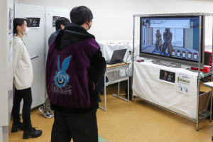 実際に作品をプレイしている様子