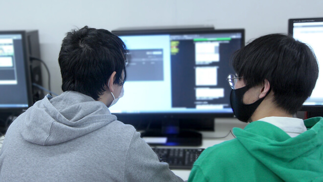 ゲームクリエイター体験の様子