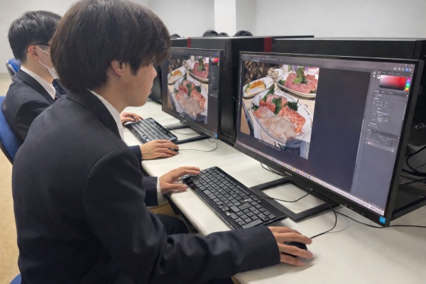 クリエイティブ実習風景