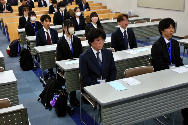受賞した学生たち
